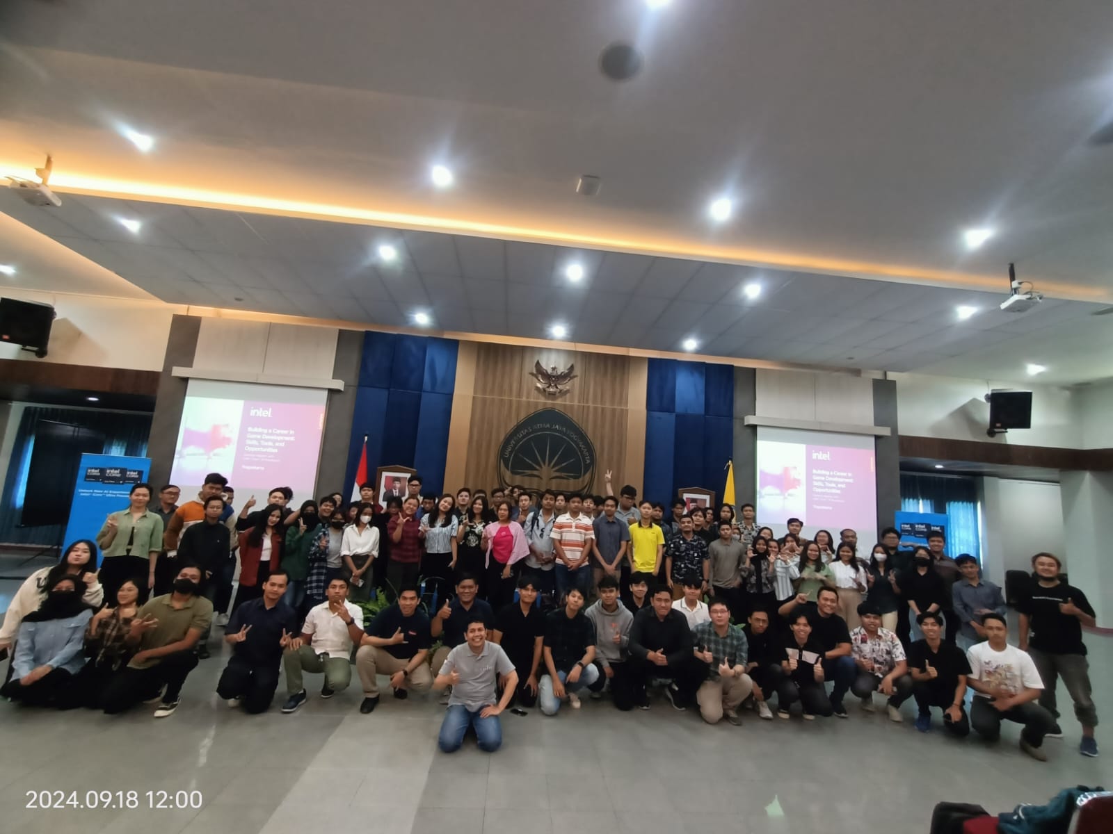 Universitas Atma Jaya Jogjakarta Intel - Game Industri